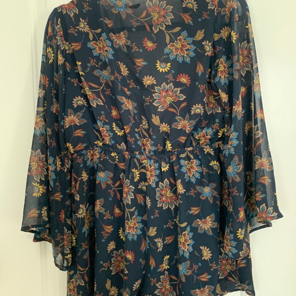 Flower Print Romper - Picture 2 of 4